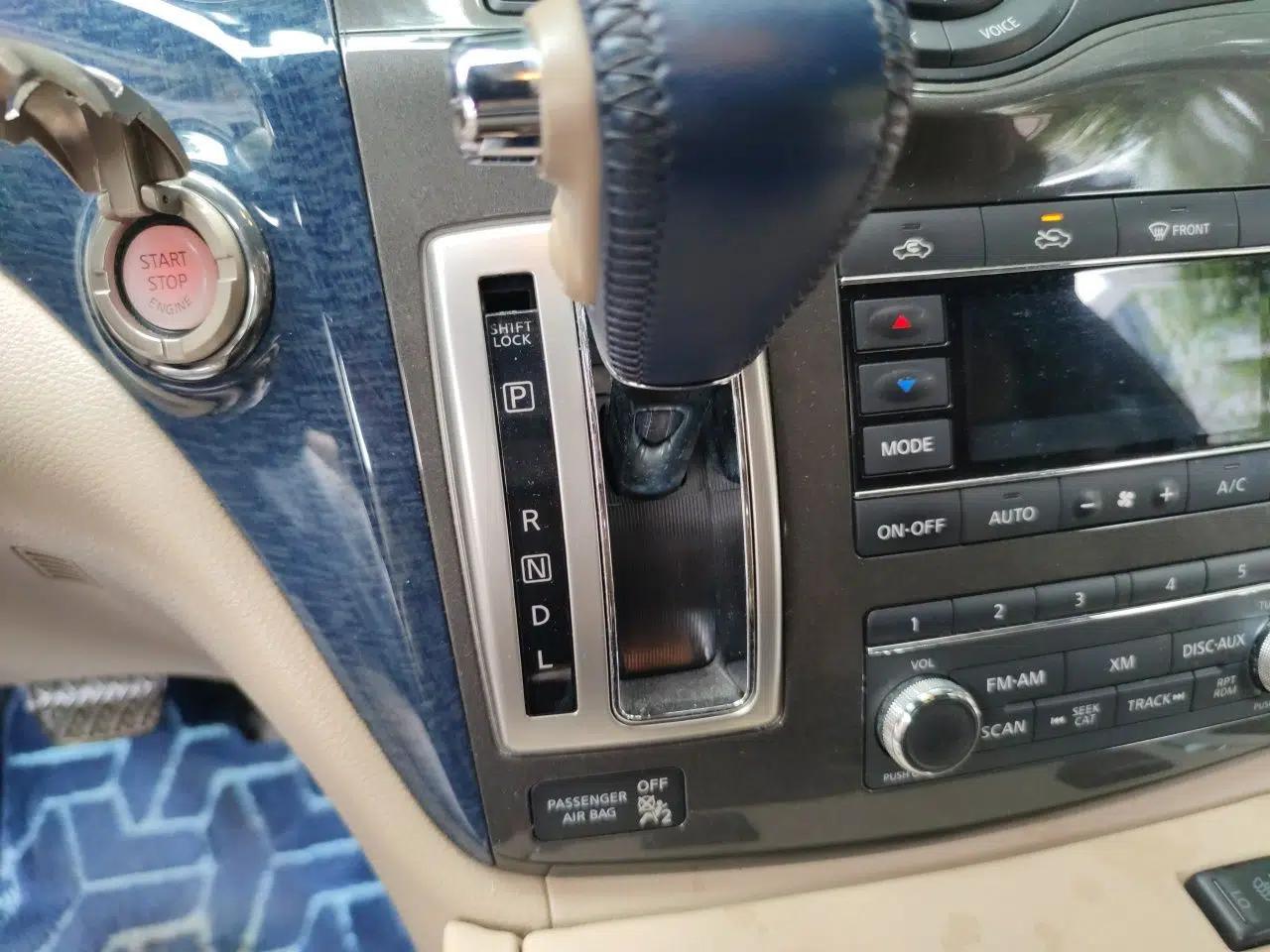 Nissan Quest 2012 3.5L SL — миниатюра 14