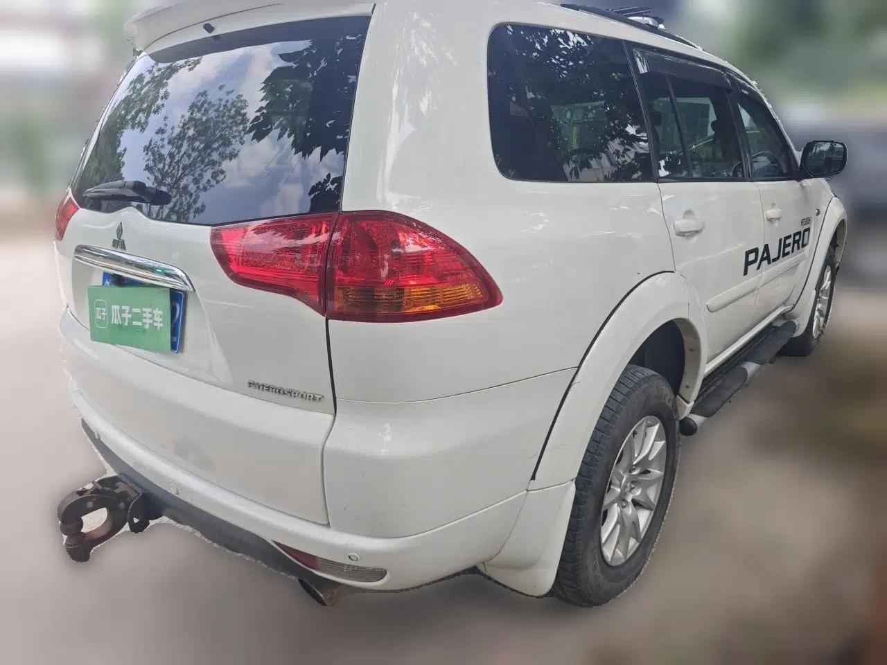 Mitsubishi Pajero Sport 2013 3.0L Automatic Two-Wheel Drive Luxury Edition — миниатюра 6