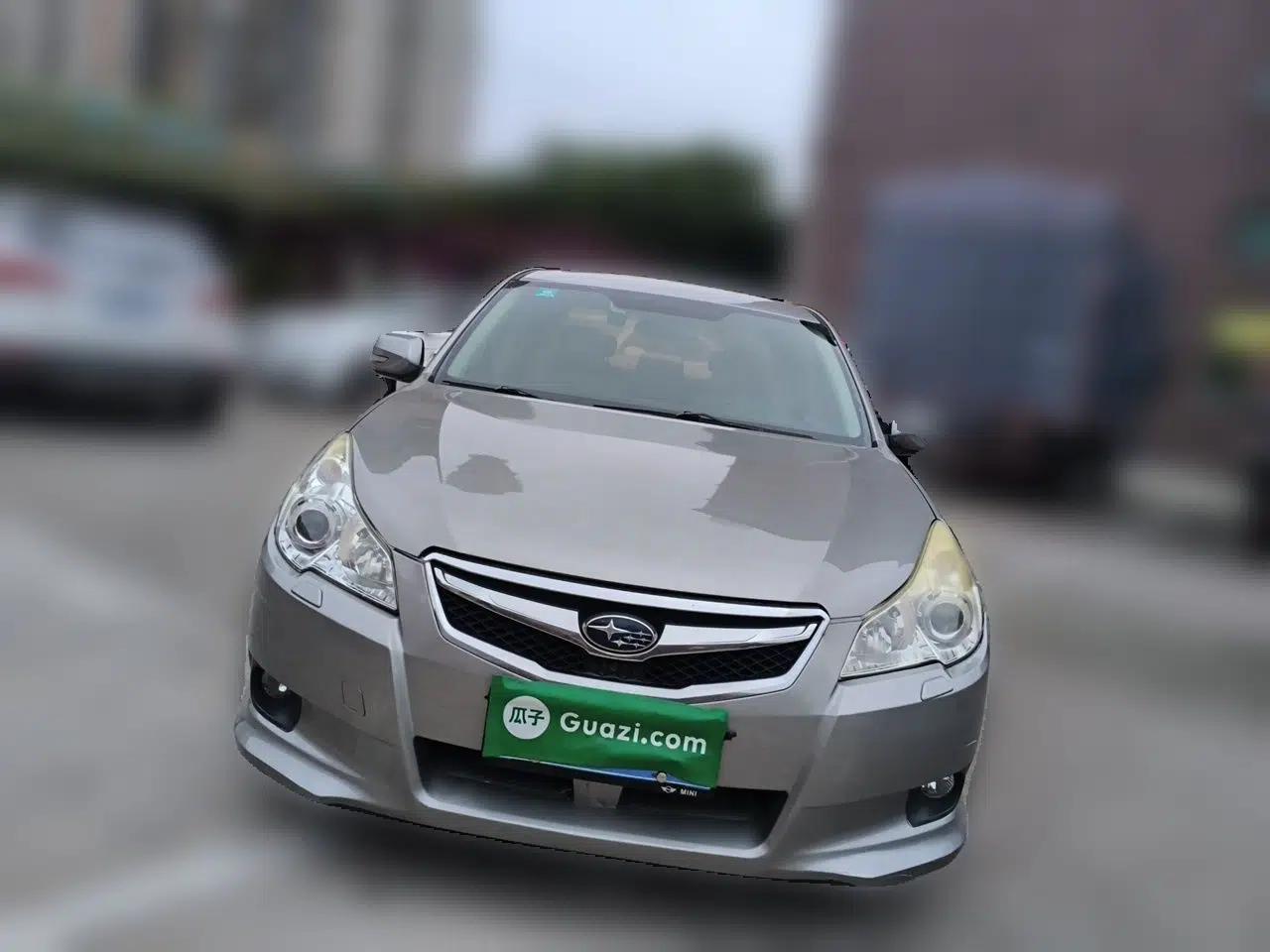 Subaru Legacy 2010 2.5i Luxury Edition — миниатюра 2