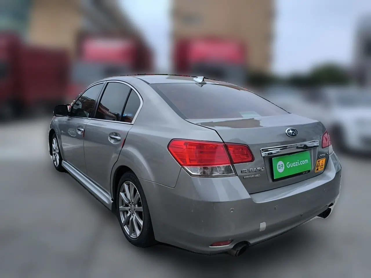 Subaru Legacy 2010 2.5i Luxury Edition — миниатюра 4