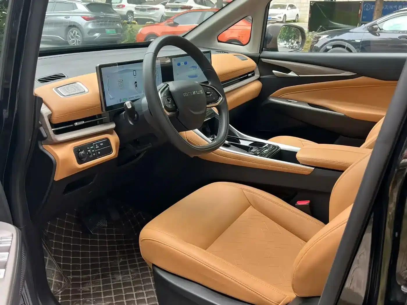 Maxus G50 Plug-in Hybrid 2025 Navigator Edition — миниатюра 4