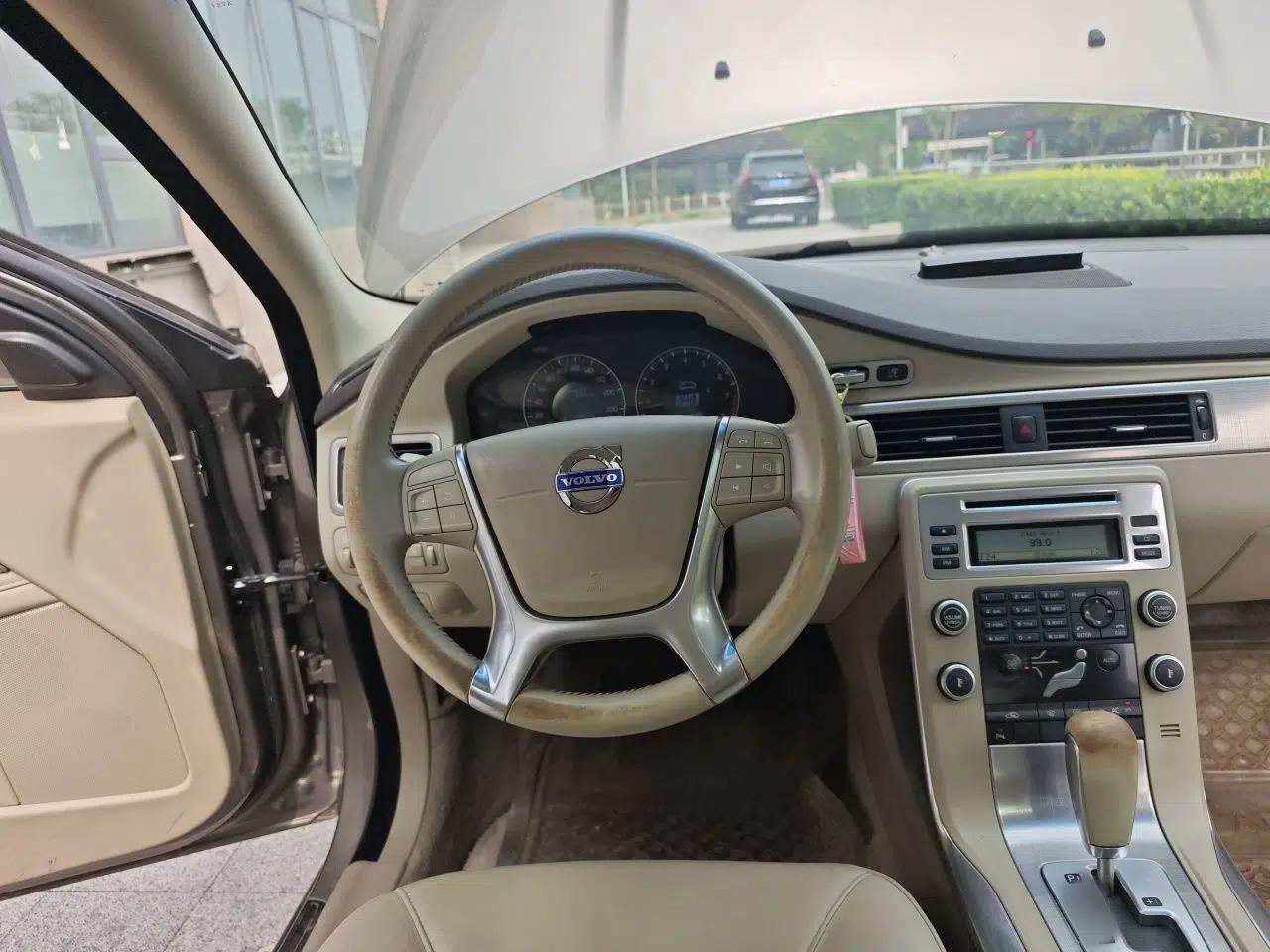 Volvo S80L 2011 2.0T ZhiShang Version — миниатюра 10