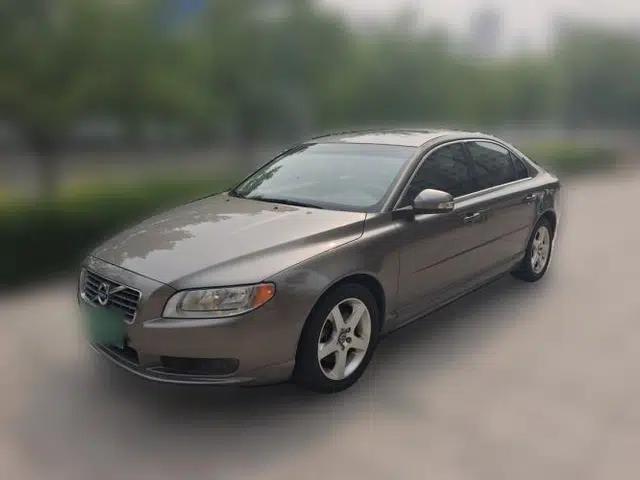 Volvo S80L 2011 2.0T ZhiShang Version