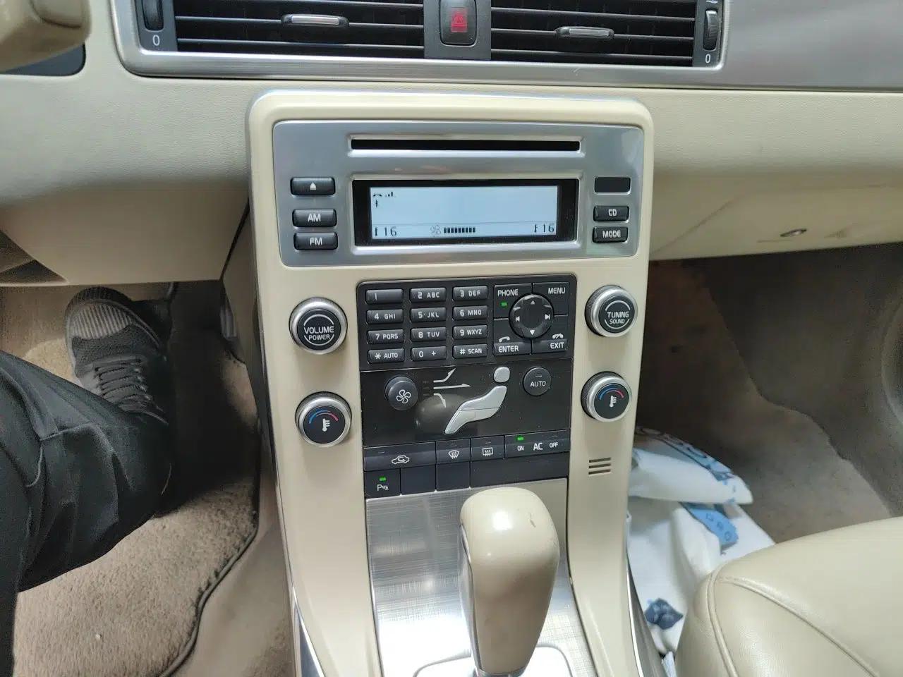 Volvo S80L 2011 2.0T ZhiShang Version — миниатюра 13