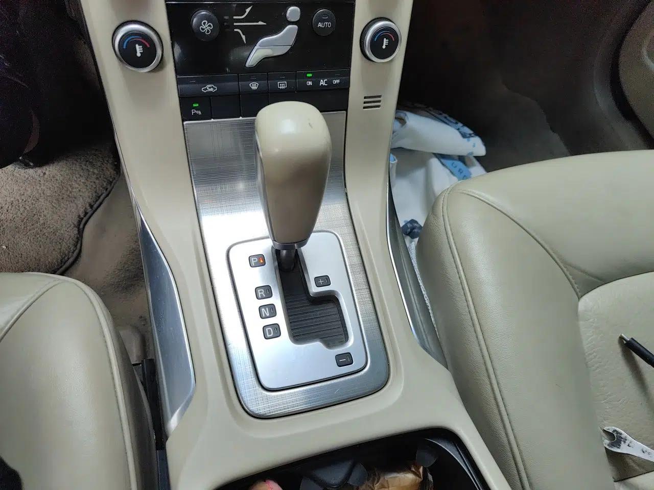 Volvo S80L 2011 2.0T ZhiShang Version — миниатюра 14