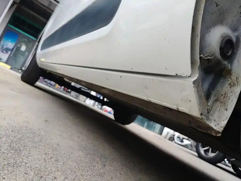 Dana V1 2023 Model, V1 Short Wheelbase Low Roof (42kWh) — миниатюра 21