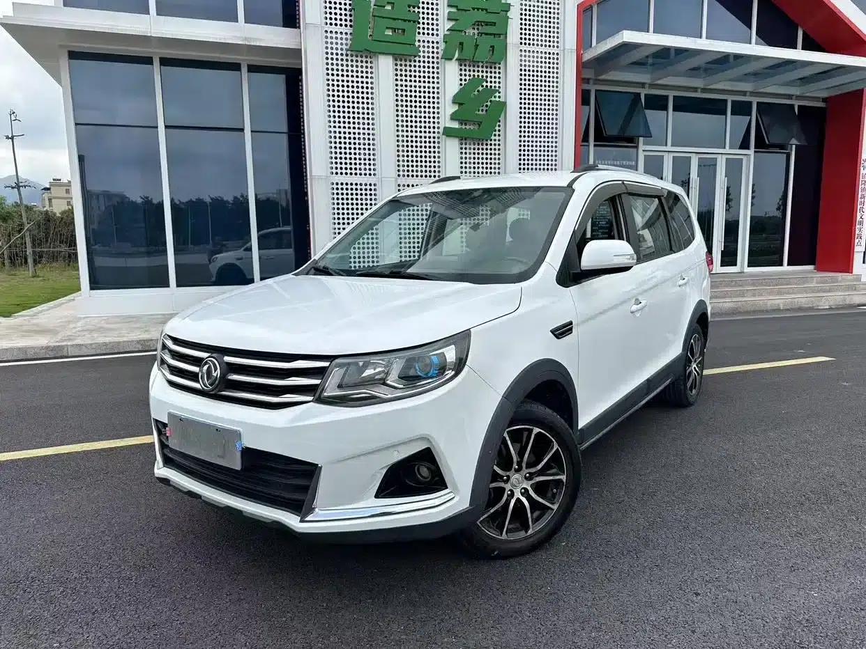 Fengxing SX6 2019 1.6L Manual Deluxe Edition (China VI Emission Standard) — миниатюра 1