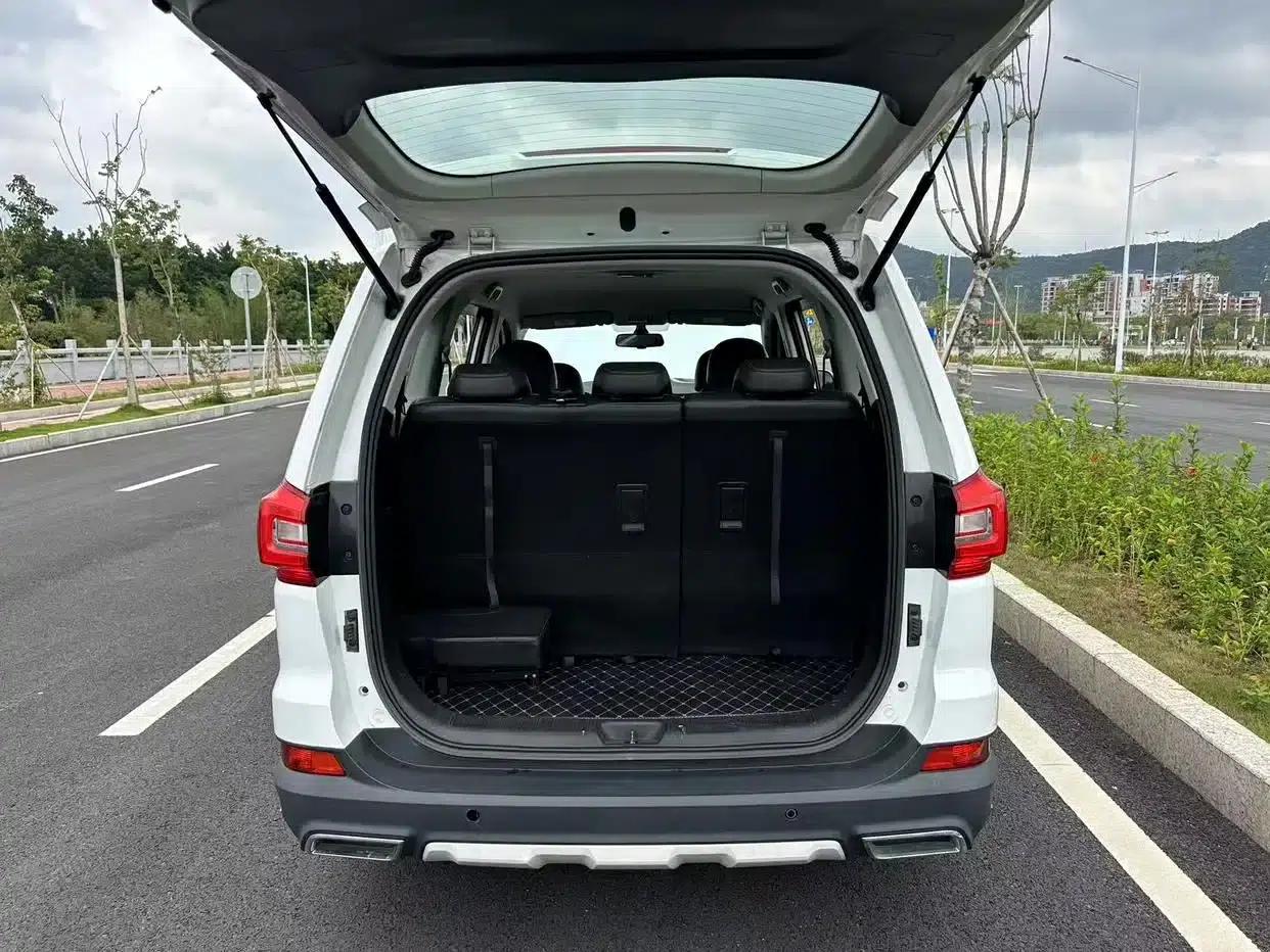 Fengxing SX6 2019 1.6L Manual Deluxe Edition (China VI Emission Standard) — миниатюра 17
