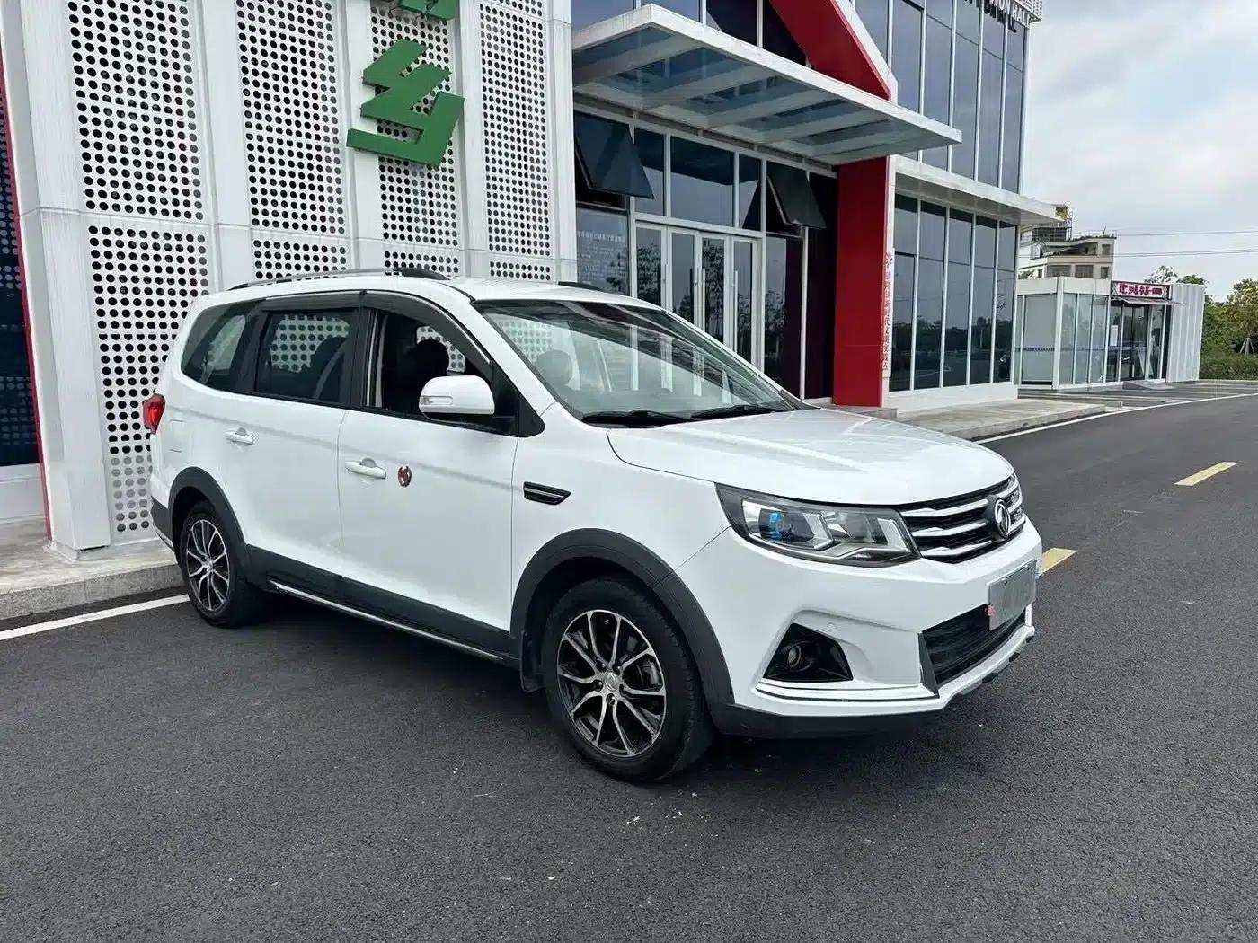 Fengxing SX6 2019 1.6L Manual Deluxe Edition (China VI Emission Standard) — миниатюра 21