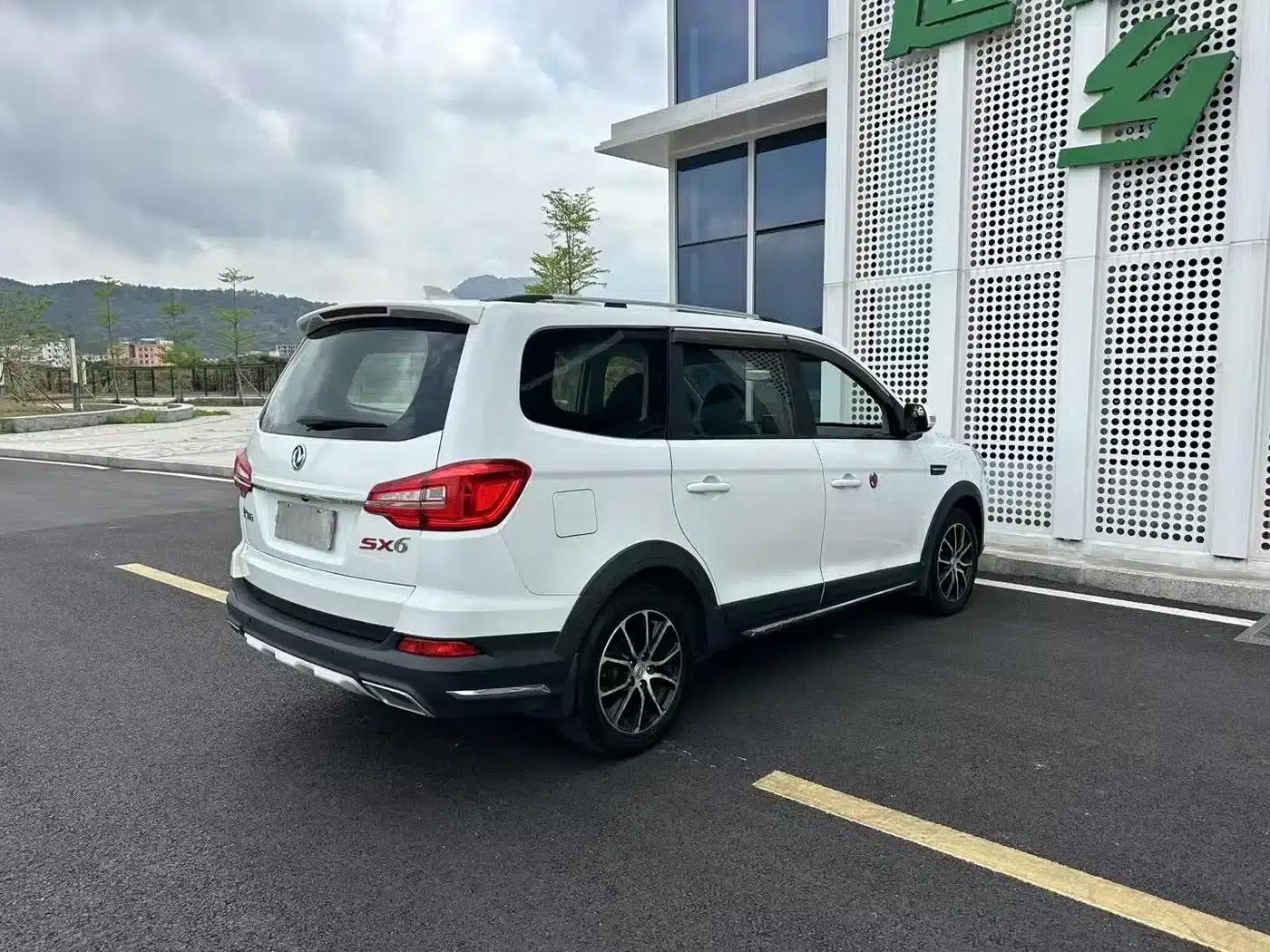 Fengxing SX6 2019 1.6L Manual Deluxe Edition (China VI Emission Standard) — миниатюра 26