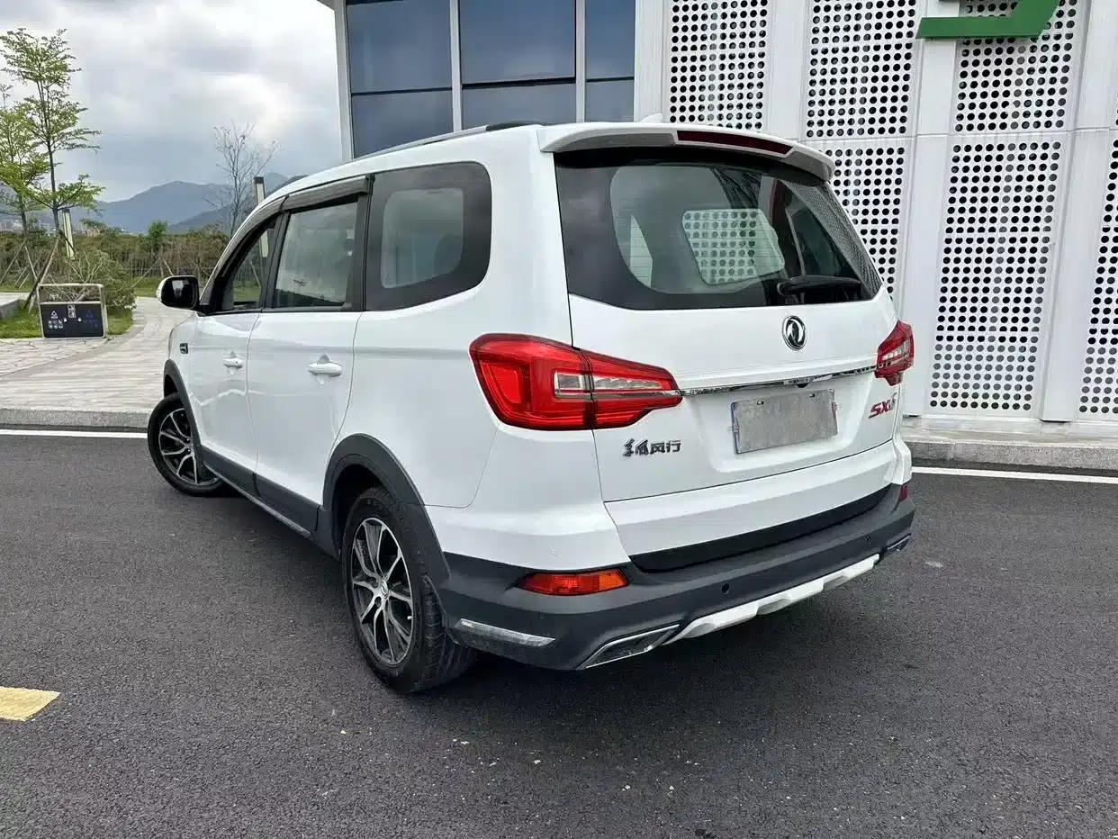 Fengxing SX6 2019 1.6L Manual Deluxe Edition (China VI Emission Standard) — миниатюра 4