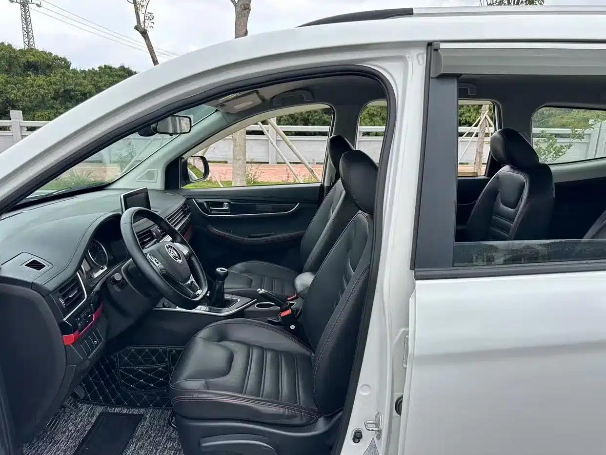 Fengxing SX6 2019 1.6L Manual Deluxe Edition (China VI Emission Standard) — миниатюра 6
