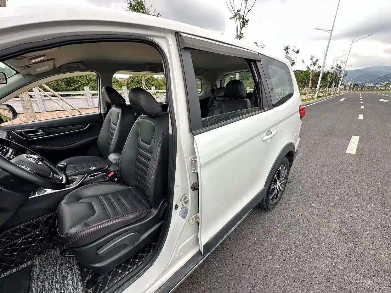 Fengxing SX6 2019 1.6L Manual Deluxe Edition (China VI Emission Standard) — миниатюра 10