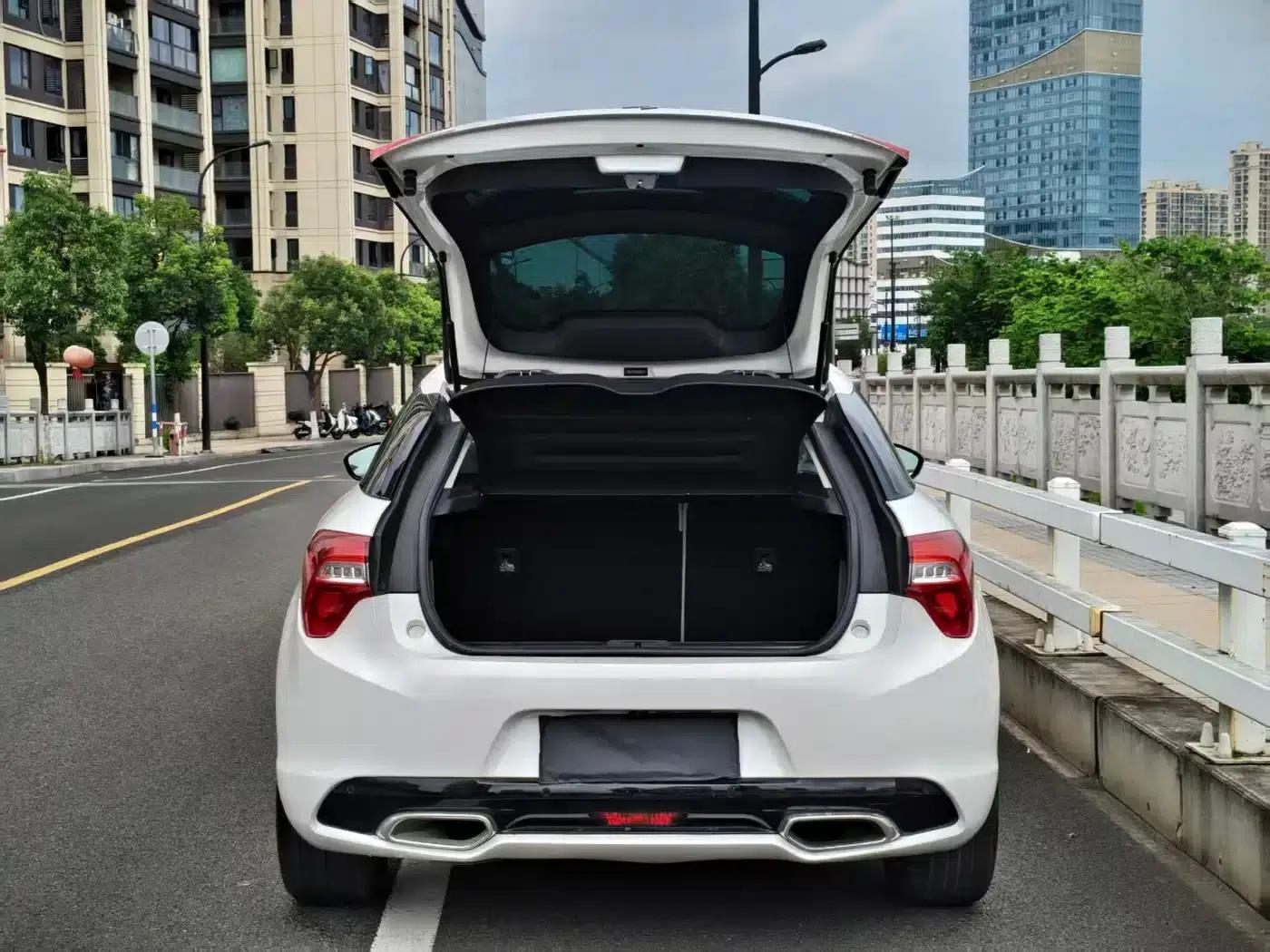 DS 5 2015 1.8T Luxury Edition THP200 — миниатюра 4
