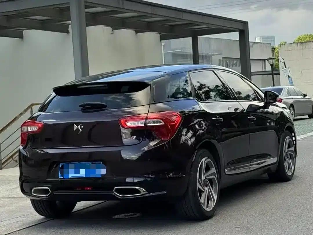 DS 5 2014 1.6T Luxury Edition THP160 — миниатюра 5
