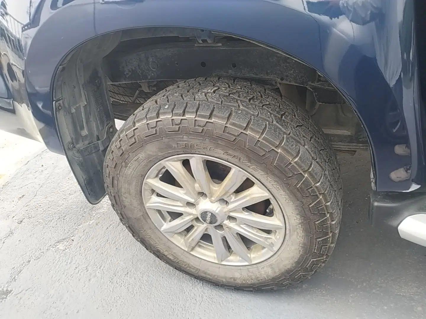 Isuzu D-MAX 2020 1.9T 4x4 Automatic Luxury Edition China VI Standard RZ4E Hi-Power — миниатюра 11