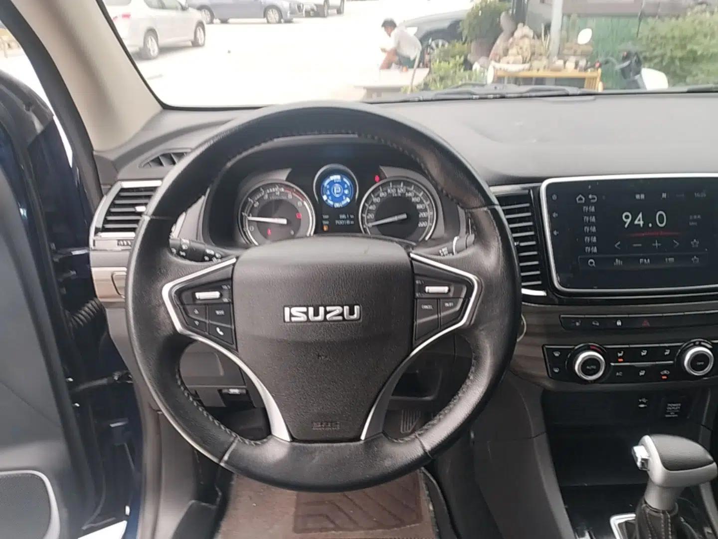 Isuzu D-MAX 2020 1.9T 4x4 Automatic Luxury Edition China VI Standard RZ4E Hi-Power — миниатюра 13