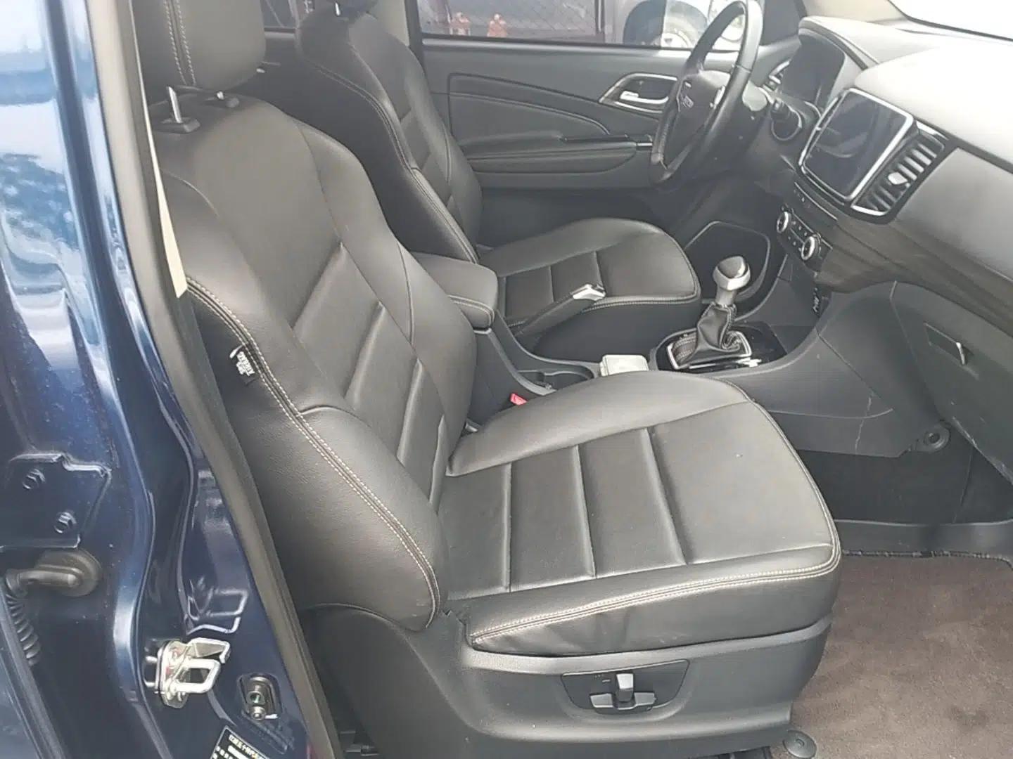Isuzu D-MAX 2020 1.9T 4x4 Automatic Luxury Edition China VI Standard RZ4E Hi-Power — миниатюра 19
