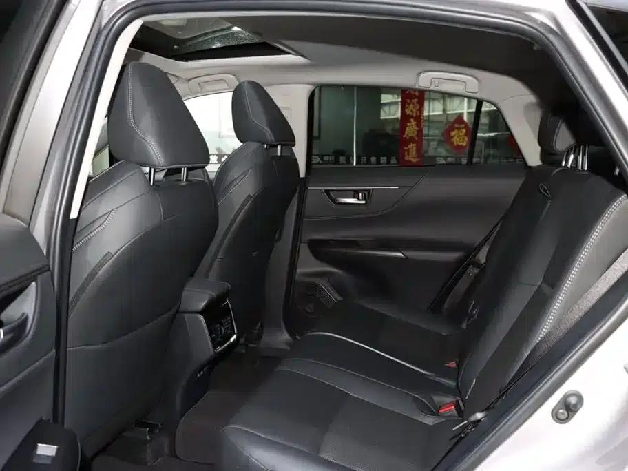 Venza 2022 2.0L CVT 2WD Premium Edition — миниатюра 11