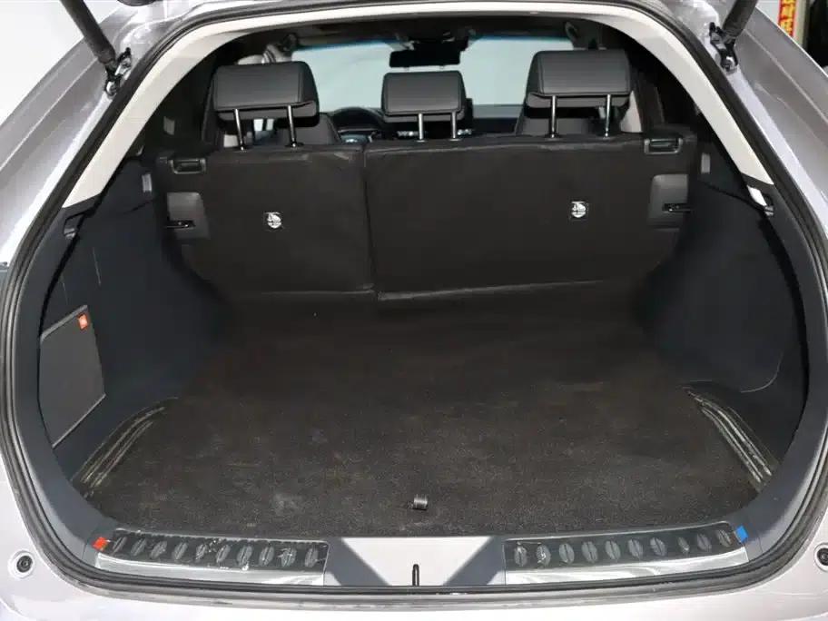 Venza 2022 2.0L CVT 2WD Premium Edition — миниатюра 17