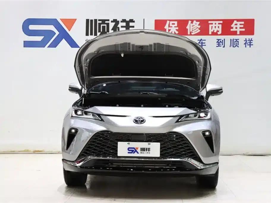 Venza 2022 2.0L CVT 2WD Premium Edition — миниатюра 18