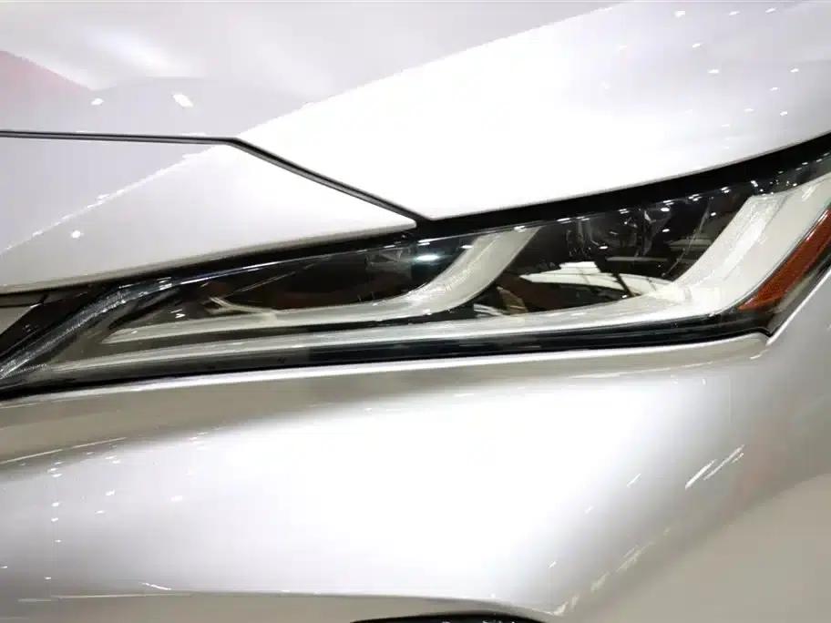 Venza 2022 2.0L CVT 2WD Premium Edition — миниатюра 7