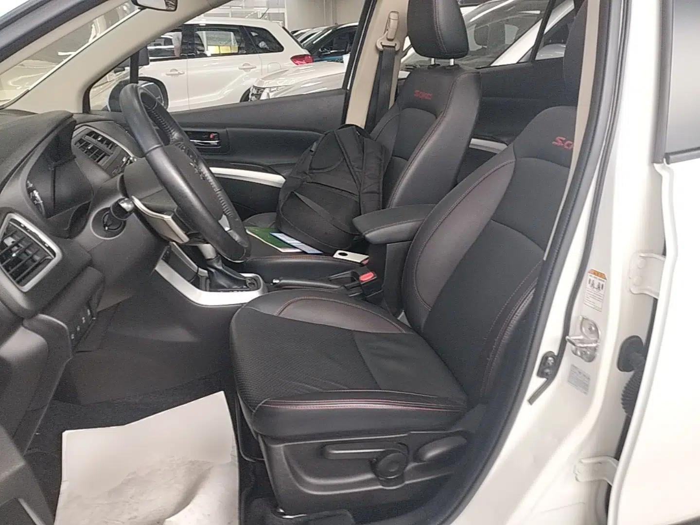 Suzuki S-Cross 2015 1.4T Automatic Two-Wheel Drive Prestige Model — миниатюра 17