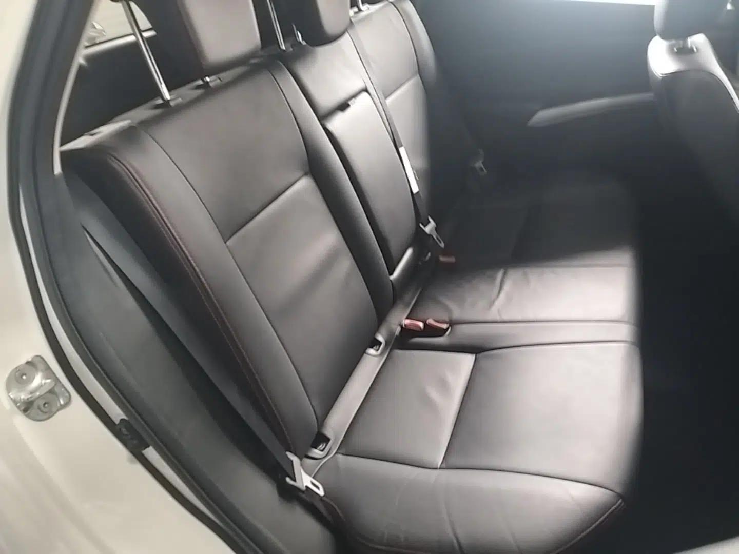 Suzuki S-Cross 2015 1.4T Automatic Two-Wheel Drive Prestige Model — миниатюра 19
