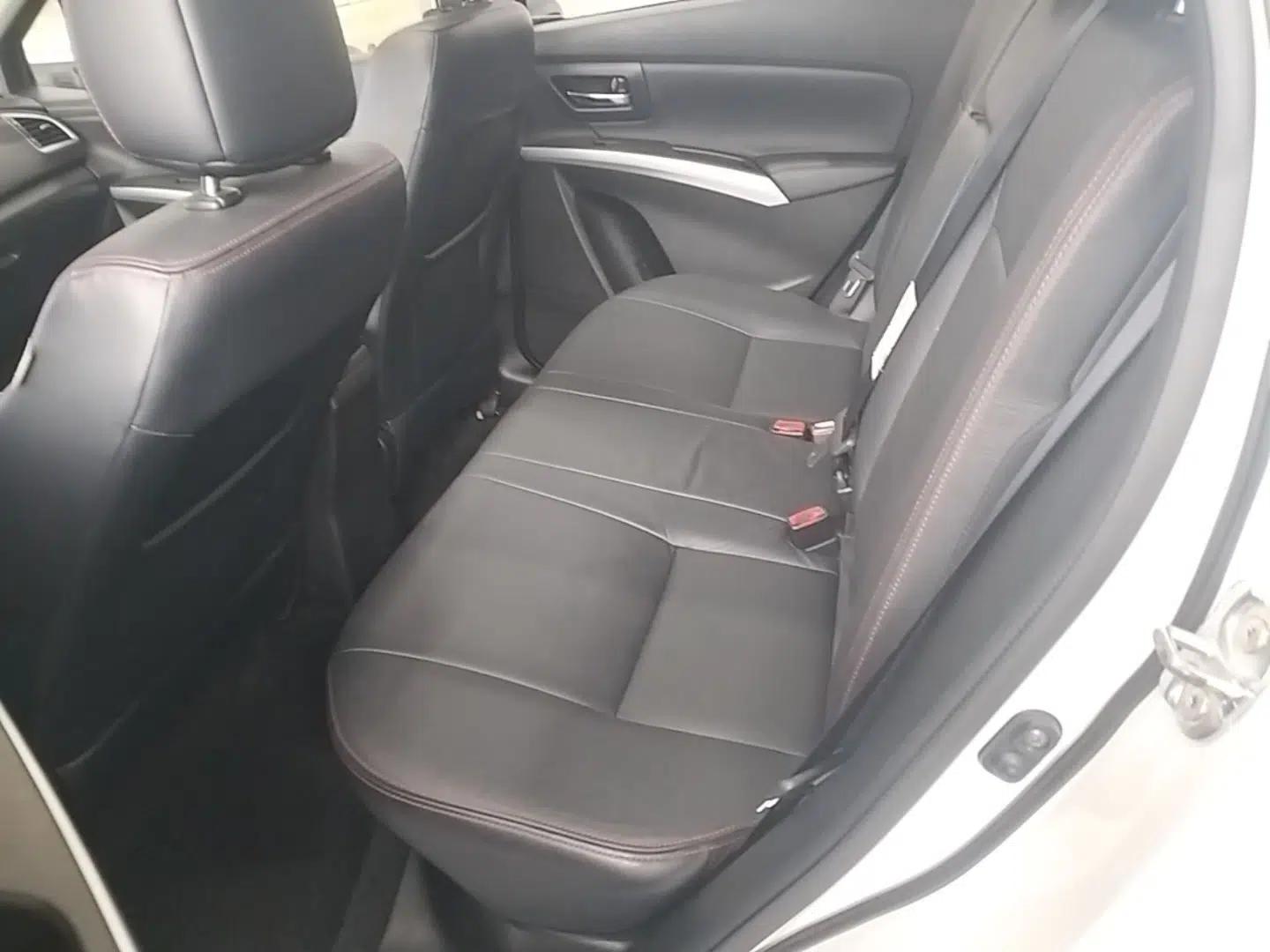 Suzuki S-Cross 2015 1.4T Automatic Two-Wheel Drive Prestige Model — миниатюра 20