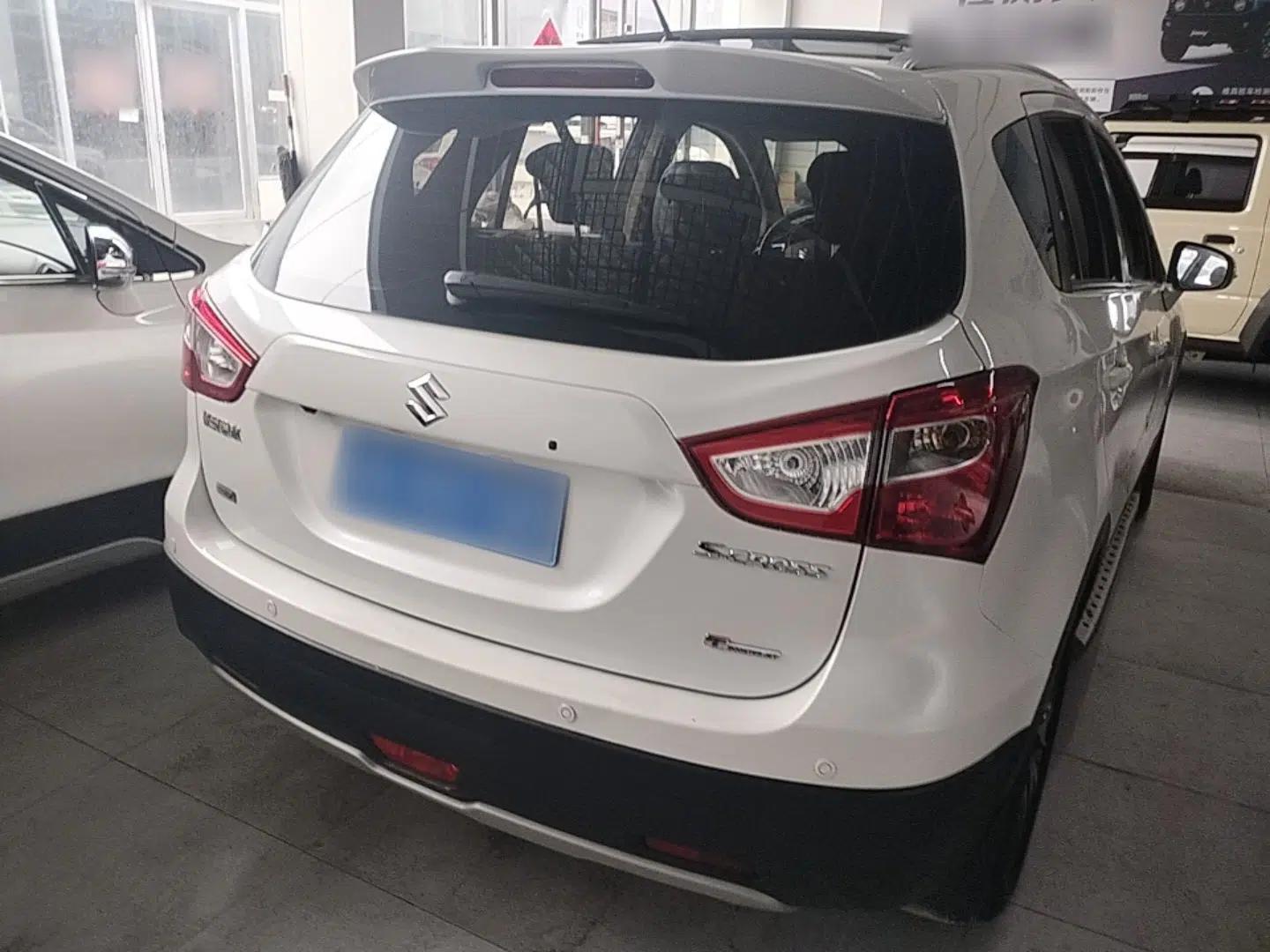 Suzuki S-Cross 2015 1.4T Automatic Two-Wheel Drive Prestige Model — миниатюра 6