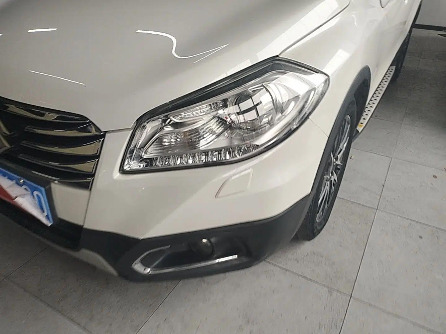 Suzuki S-Cross 2015 1.4T Automatic Two-Wheel Drive Prestige Model — миниатюра 8