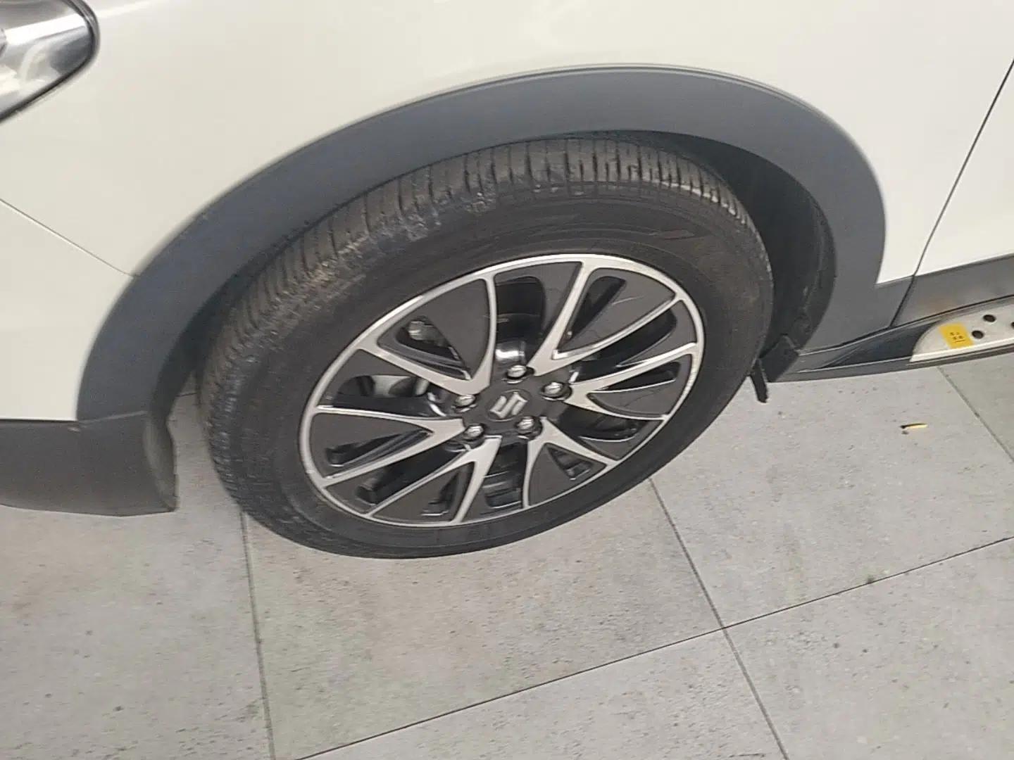Suzuki S-Cross 2015 1.4T Automatic Two-Wheel Drive Prestige Model — миниатюра 10