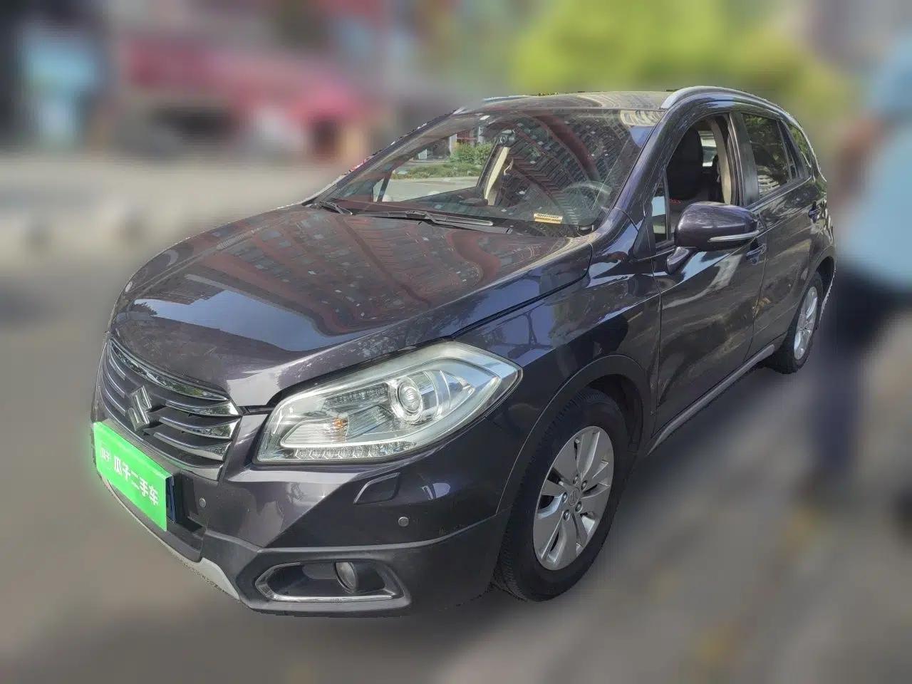 Suzuki S-Cross 2015 1.6L CVT Two-Wheel Drive Elite Version — миниатюра 1