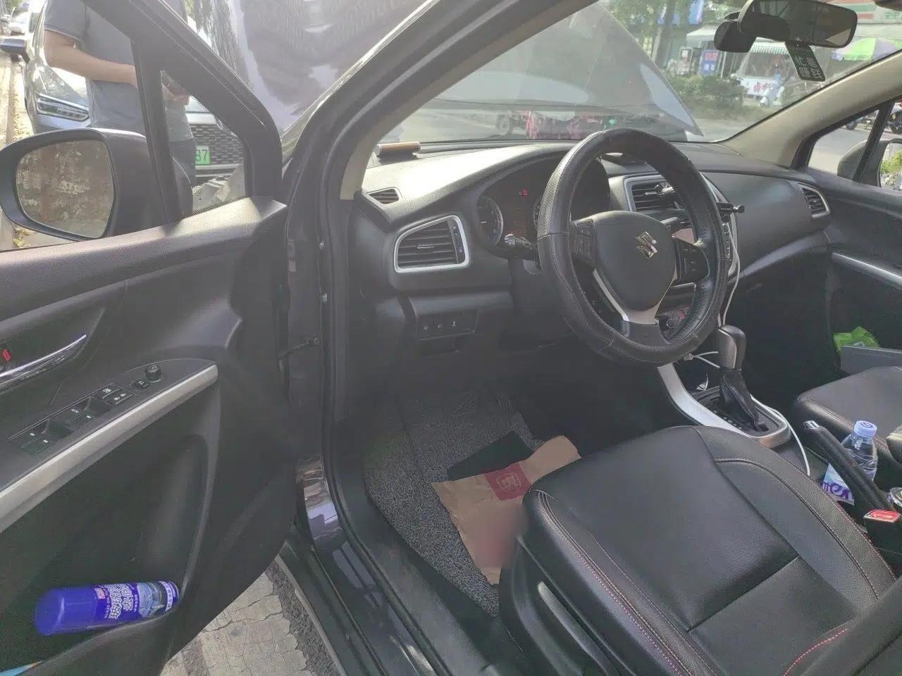 Suzuki S-Cross 2015 1.6L CVT Two-Wheel Drive Elite Version — миниатюра 19