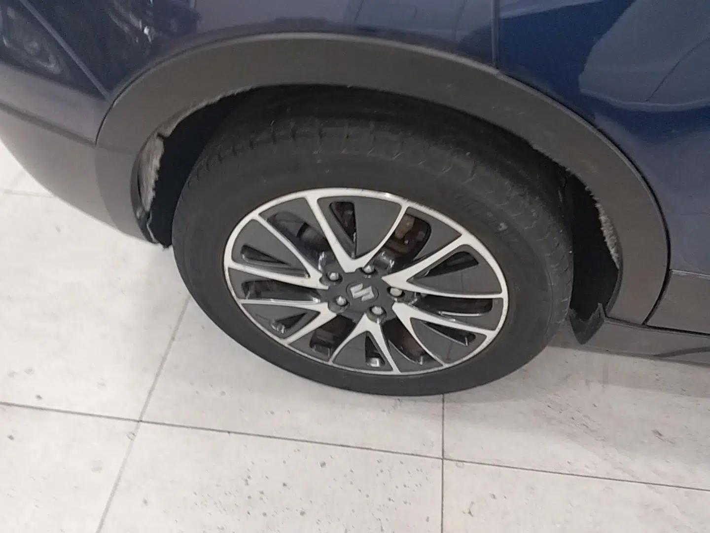 Suzuki S-Cross 2015 1.4T Manual Two-Wheel Drive Prestige Model — миниатюра 11