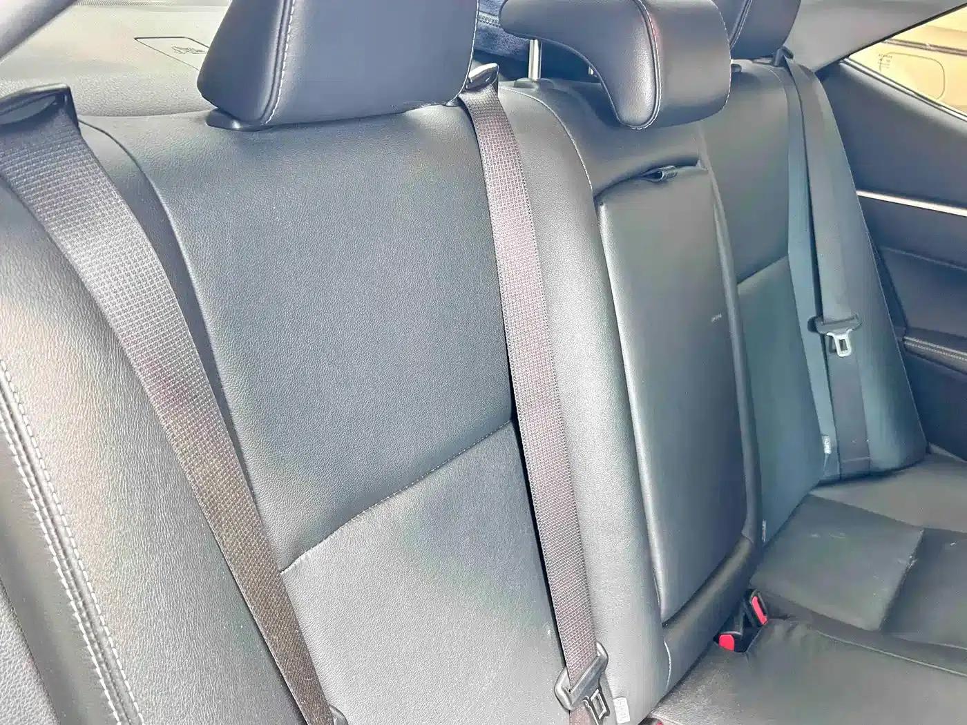 Corolla Hybrid E+ 2019 1.8L E-CVT Luxury Edition — миниатюра 13