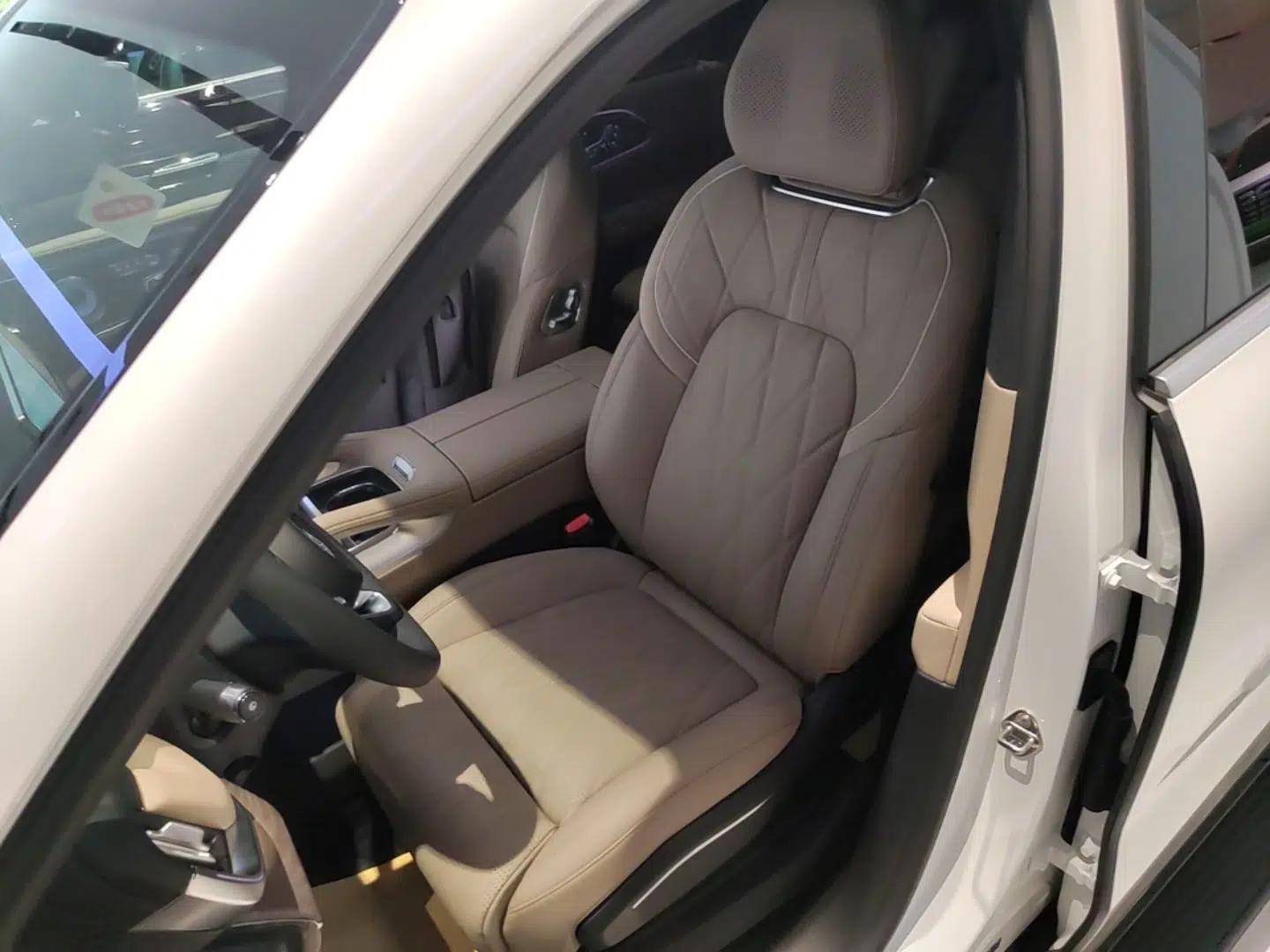 Zeekr 8X 2026 Model Max Edition 70kWh — миниатюра 17