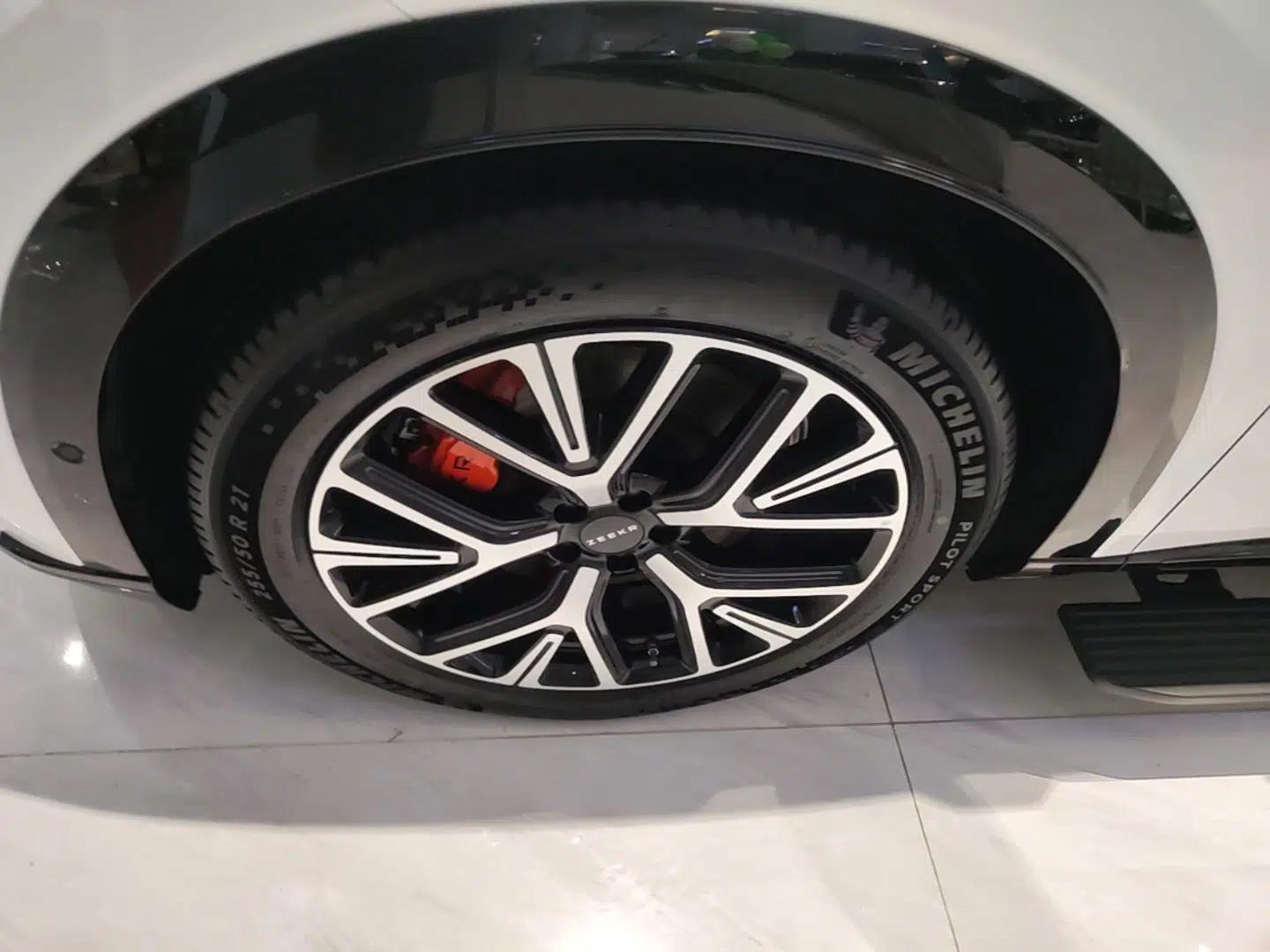 Zeekr 8X 2026 Model Max Edition 70kWh — миниатюра 10