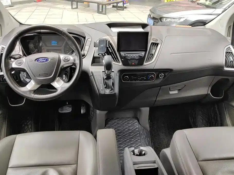 Tourneo 2017 2.0T Automatic Elite Edition — миниатюра 12