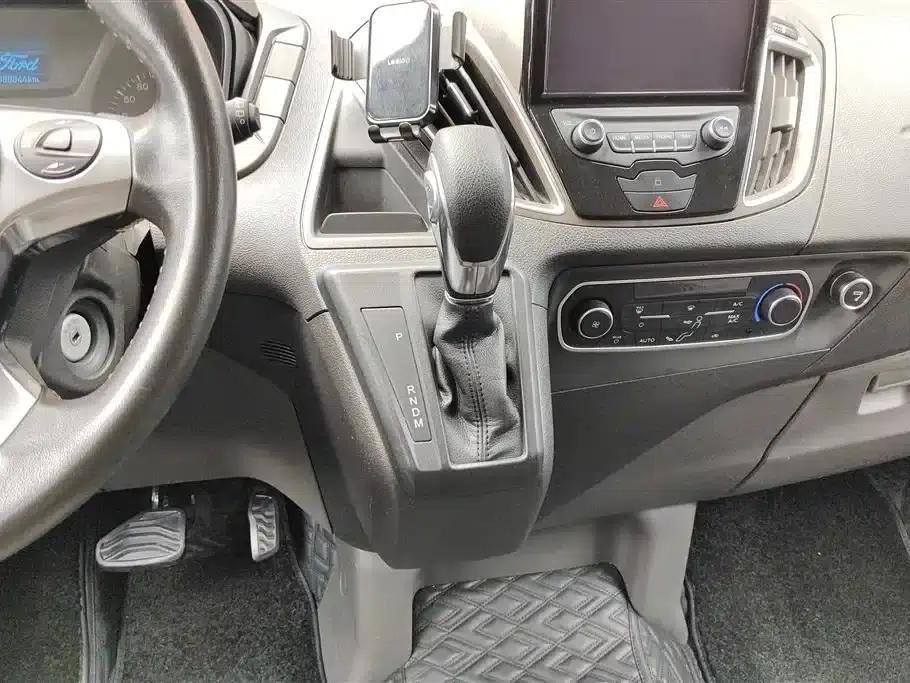Tourneo 2017 2.0T Automatic Elite Edition — миниатюра 16
