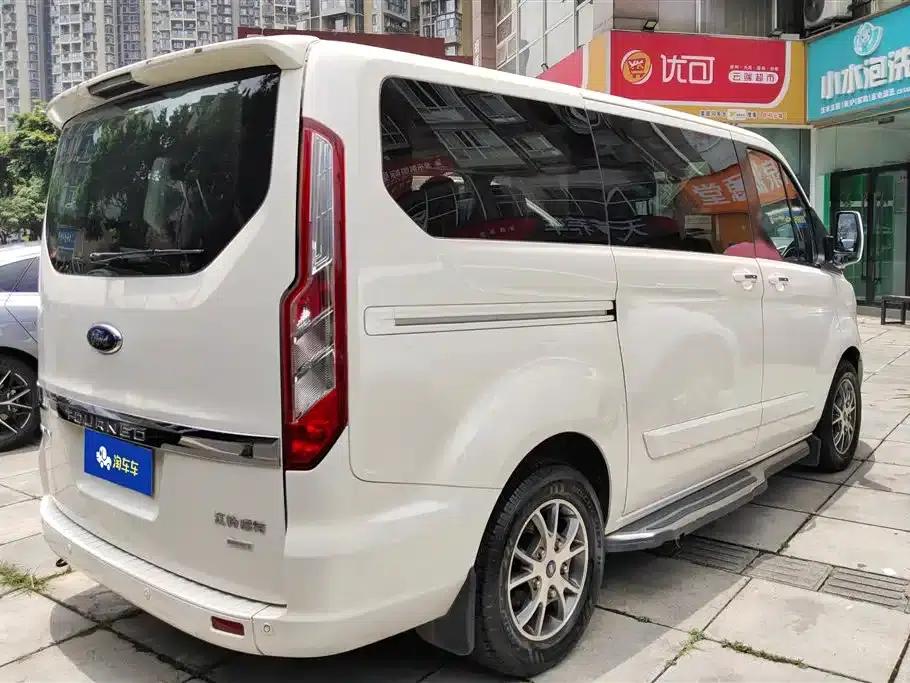 Tourneo 2017 2.0T Automatic Elite Edition — миниатюра 3