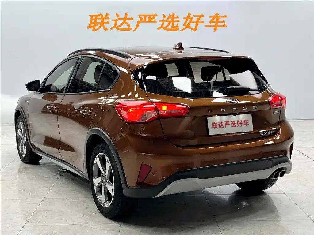 2021 Ford Focus Active EcoBoost 180 Automatic Trend Edition — миниатюра 23