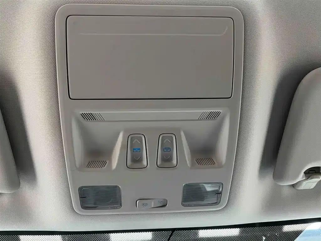 2021 Ford Focus Active EcoBoost 180 Automatic Trend Edition — миниатюра 8