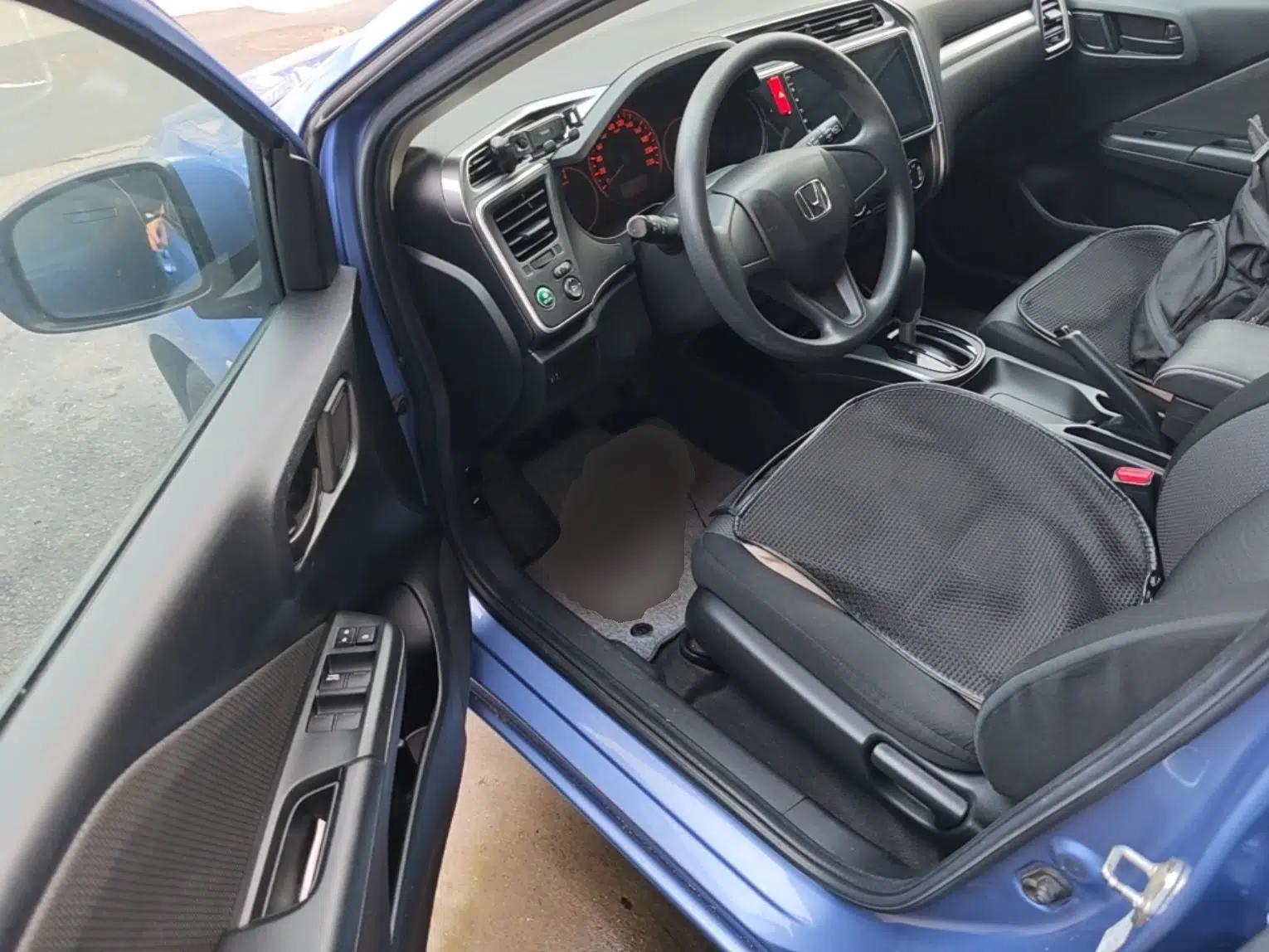 Honda Gienia 2017 1.5L CVT Classic Edition — миниатюра 18