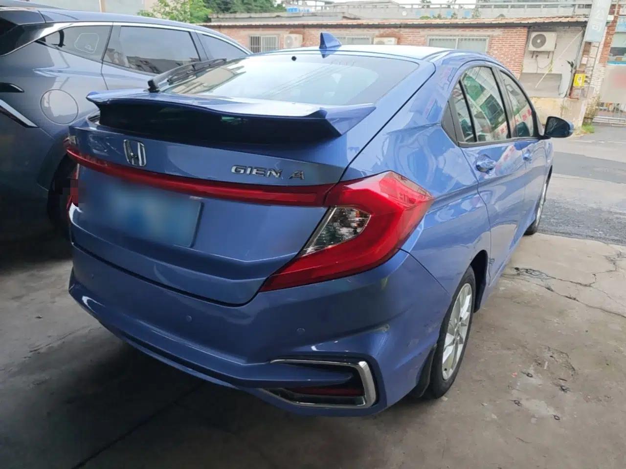Honda Gienia 2017 1.5L CVT Classic Edition — миниатюра 6