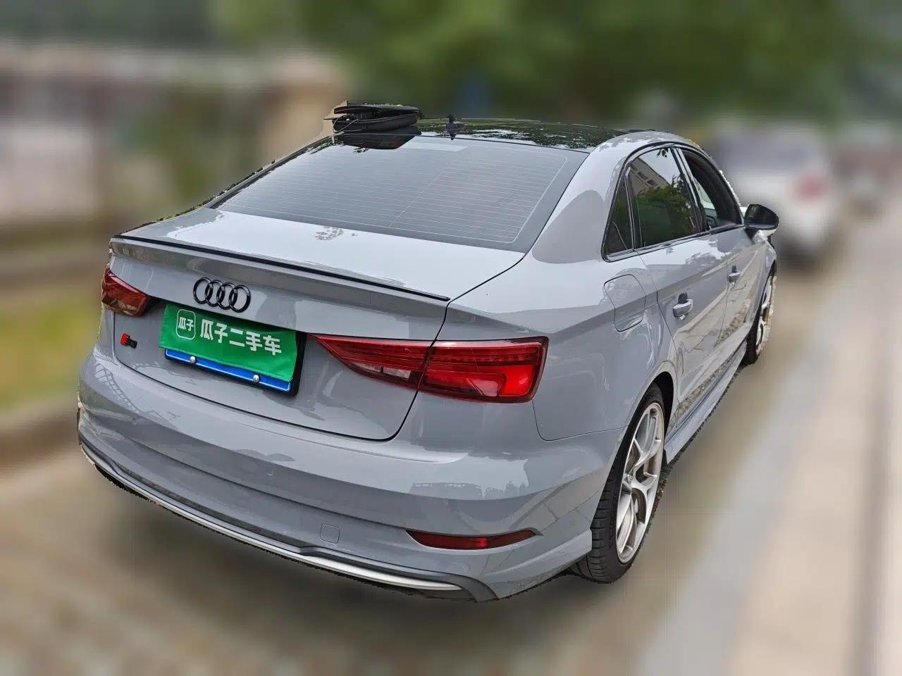 Audi S3 2017 Year Restyled S3 2.0T Limousine — миниатюра 6