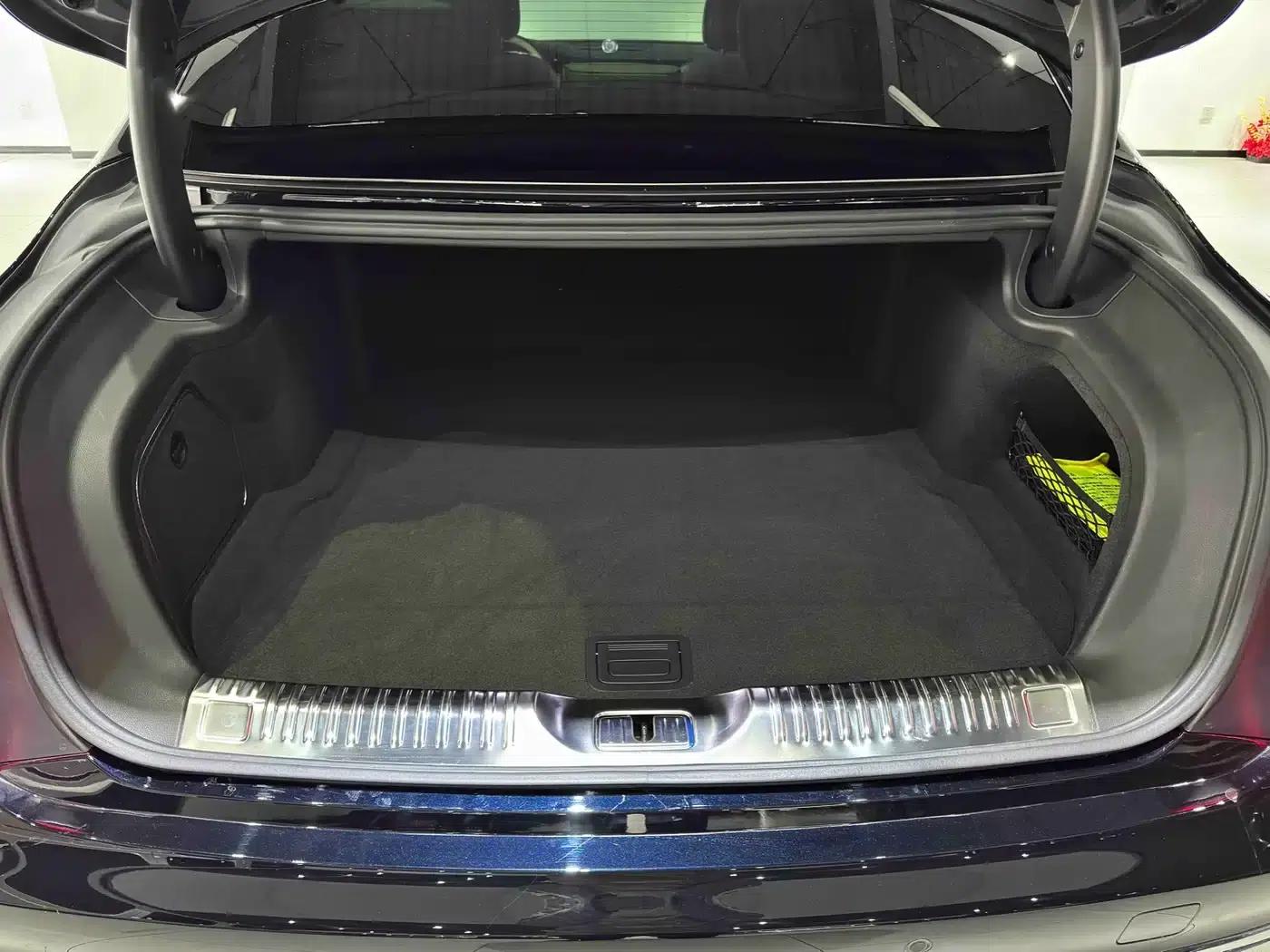 Hongqi Golden Sunflower Elegant 2024 Model 3.0T V6 — миниатюра 15