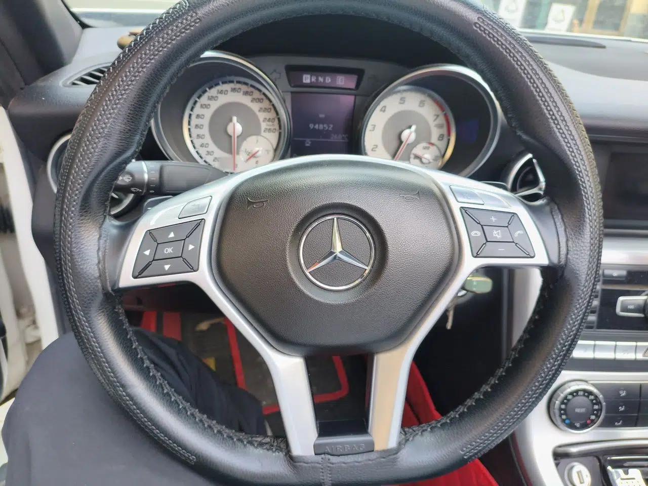 Mercedes-Benz SLK-Class 2011 SLK 200 Fashion Model — миниатюра 10