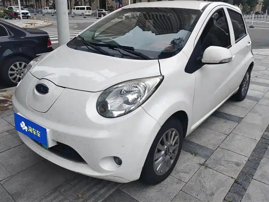 JAC iEV6E 2018 Upgraded Version iEV6E Luxury Intelligent Edition — миниатюра 1