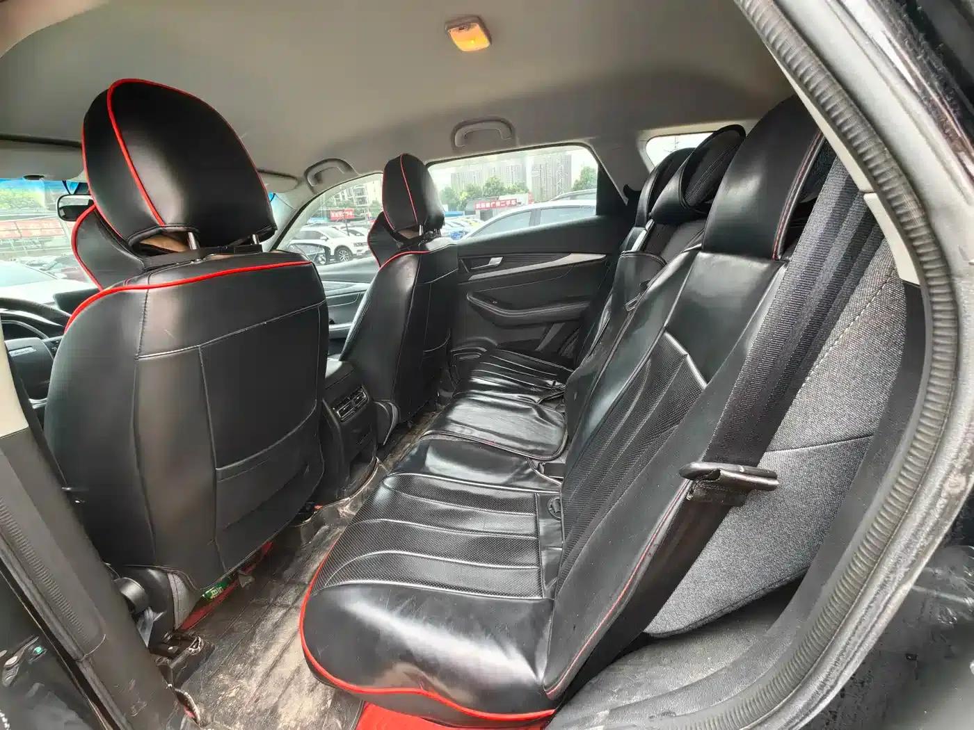 Jetour X70S 2022 1.5T DCT Vitality Edition 5-seater — миниатюра 8